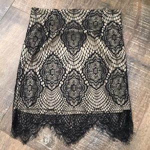 Lace skirt
